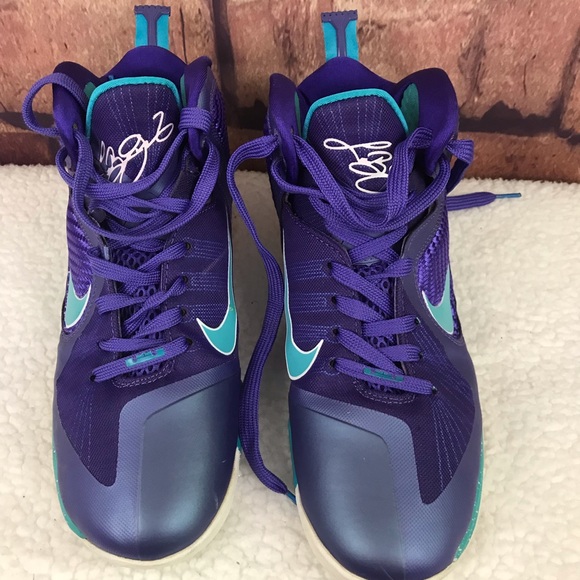 Nike LeBron 9 Summit Lake Hornets Sz 10